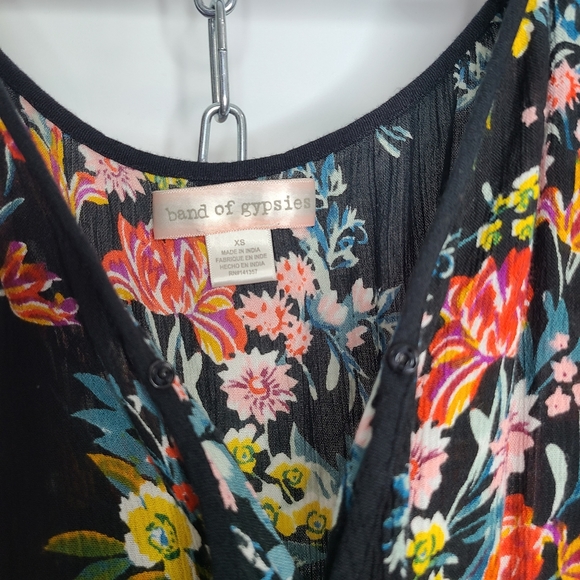 Band Of Gypsies Short Sleeve Top Shorts Scoop Romper Floral Black Red X-Small - Picture 5 of 12